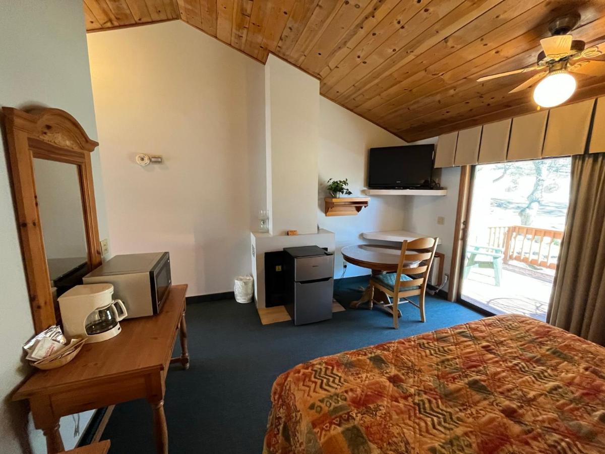 Whispering Pines Lodge Kernville Kültér fotó